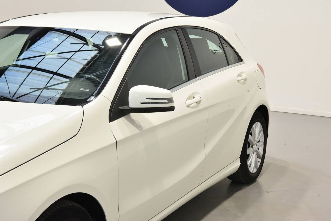 MERCEDES-BENZ A 180 44