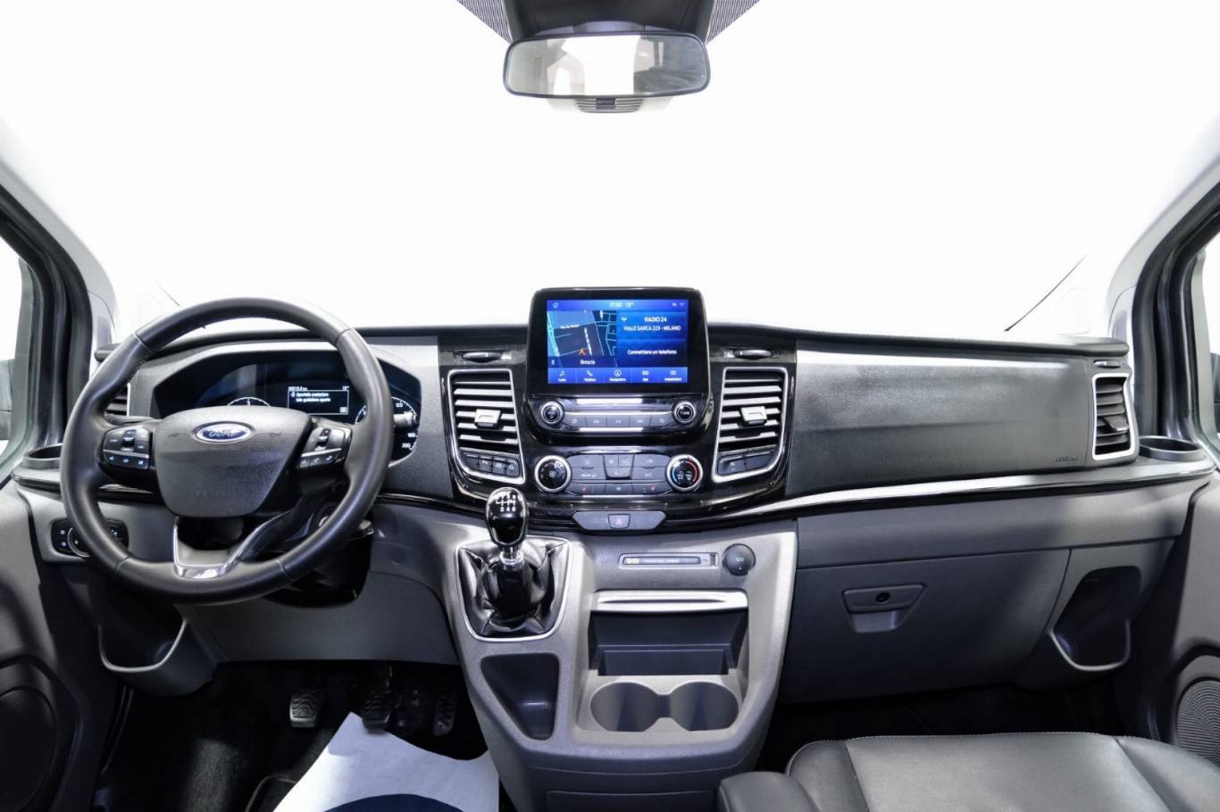 FORD Tourneo Custom 9