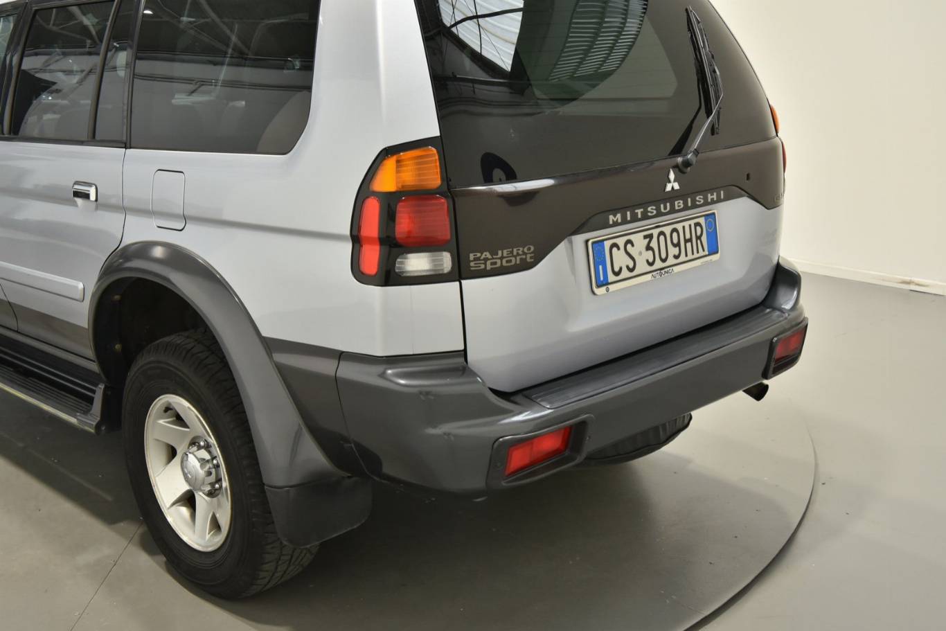 MITSUBISHI Pajero Sport 57