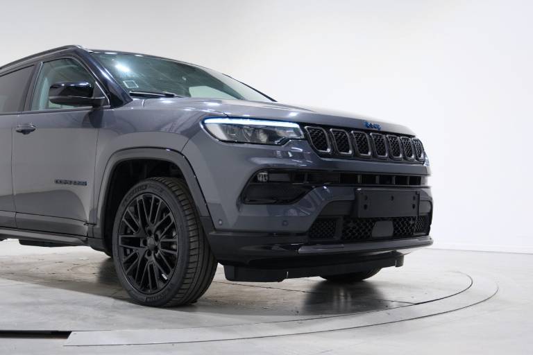 JEEP Compass 11