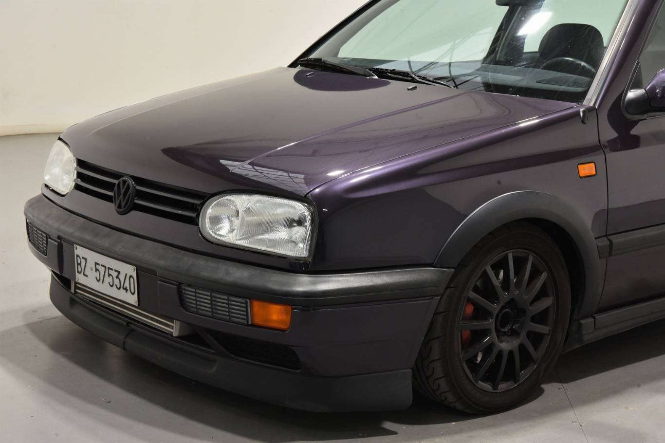 VOLKSWAGEN Golf 25