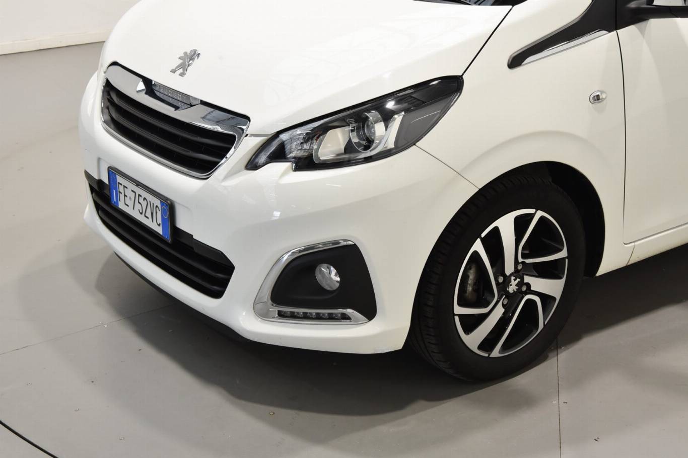 PEUGEOT 108 38