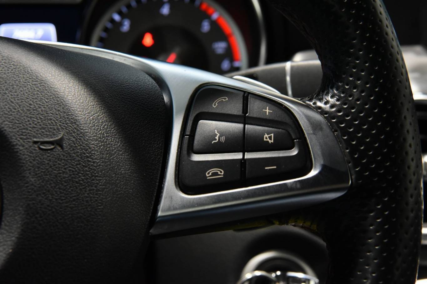 MERCEDES-BENZ GLA 200 39