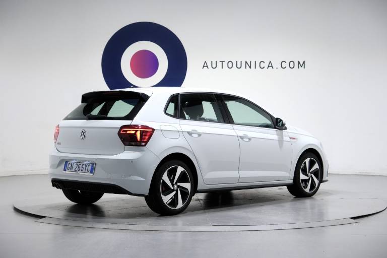 VOLKSWAGEN Polo GTI 11