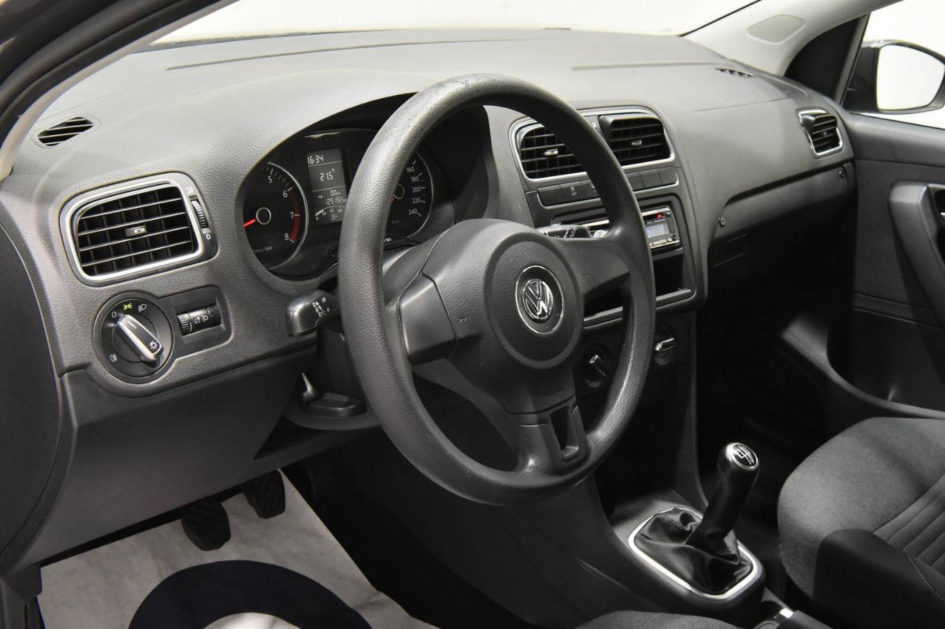 VOLKSWAGEN Polo 3