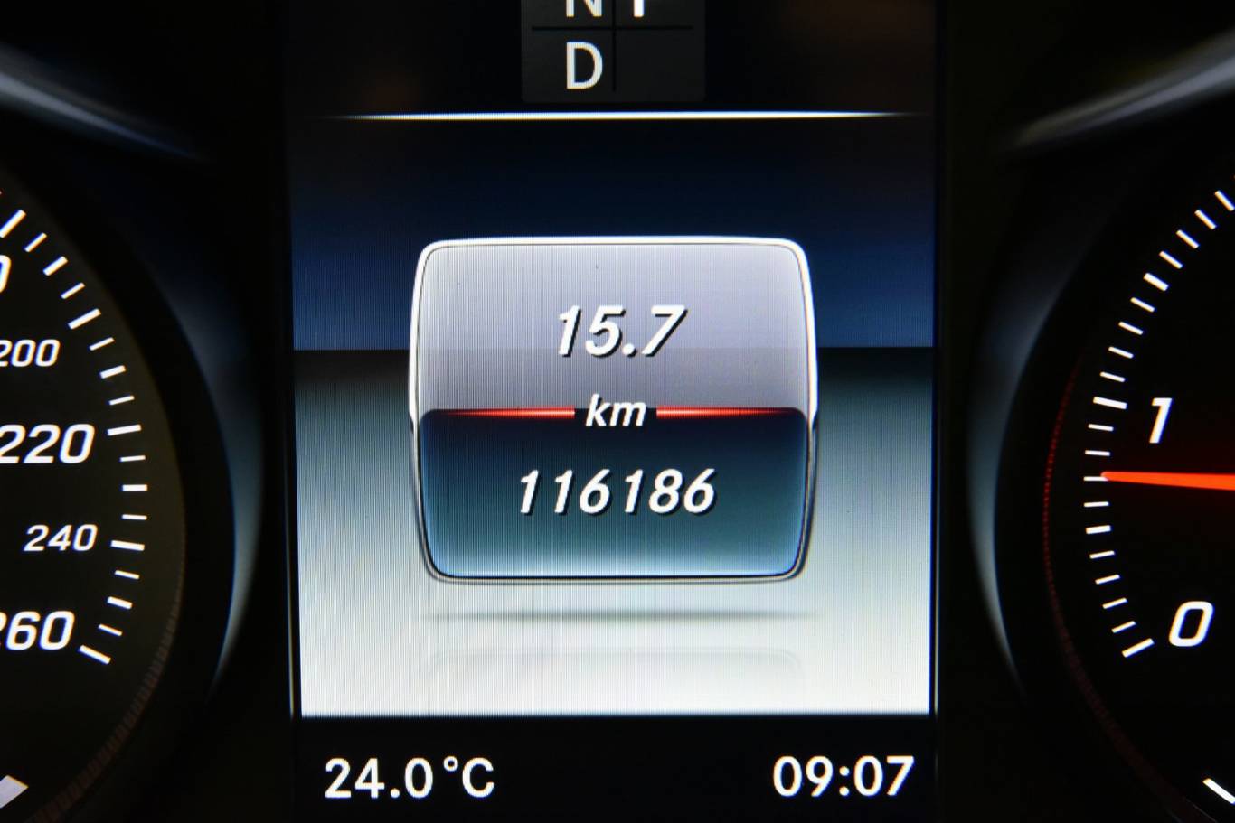 MERCEDES-BENZ C 250 25