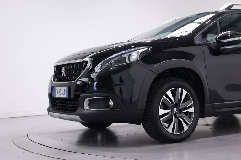 PEUGEOT 2008 12