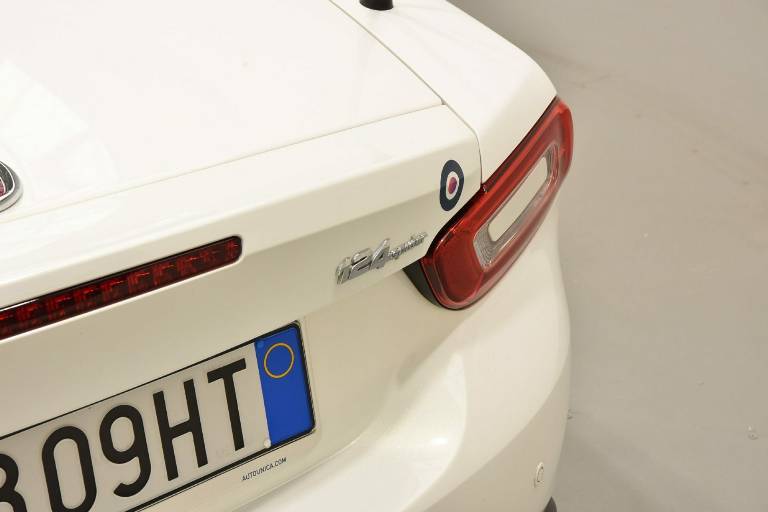 FIAT 124 Spider 44