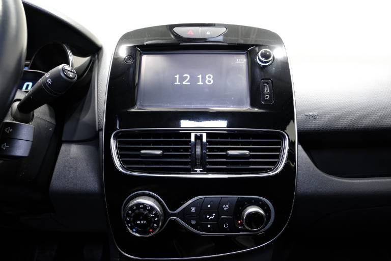 RENAULT Clio 26