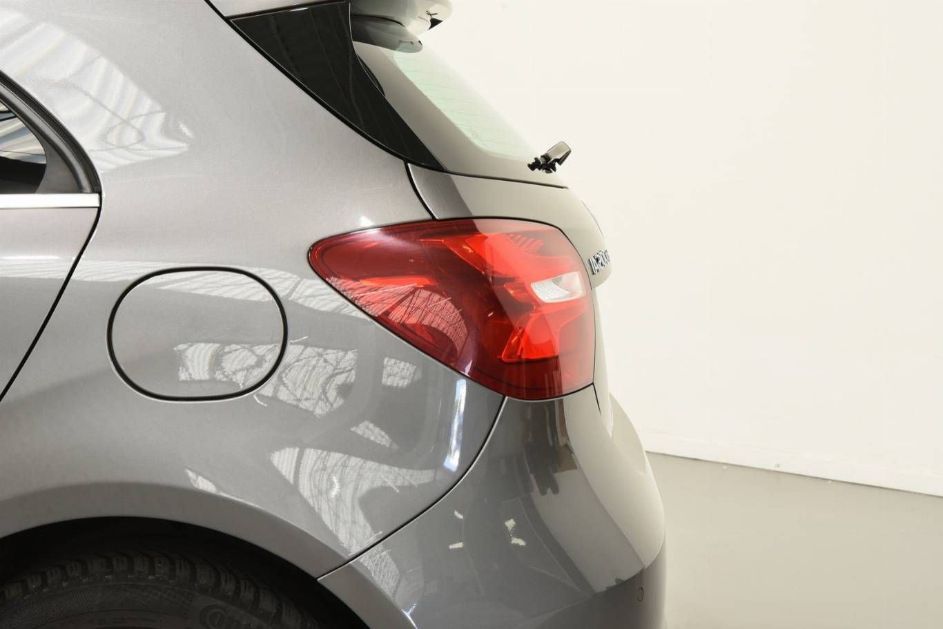 MERCEDES-BENZ A 200 39