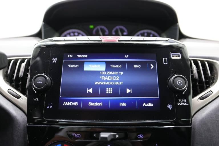 LANCIA Ypsilon 9