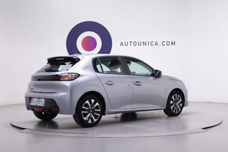 PEUGEOT 208 15