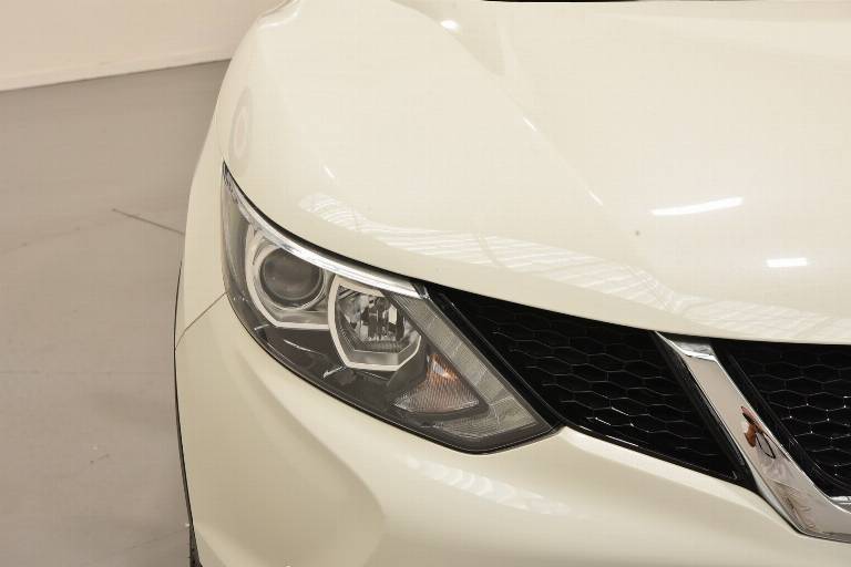 NISSAN Qashqai 17
