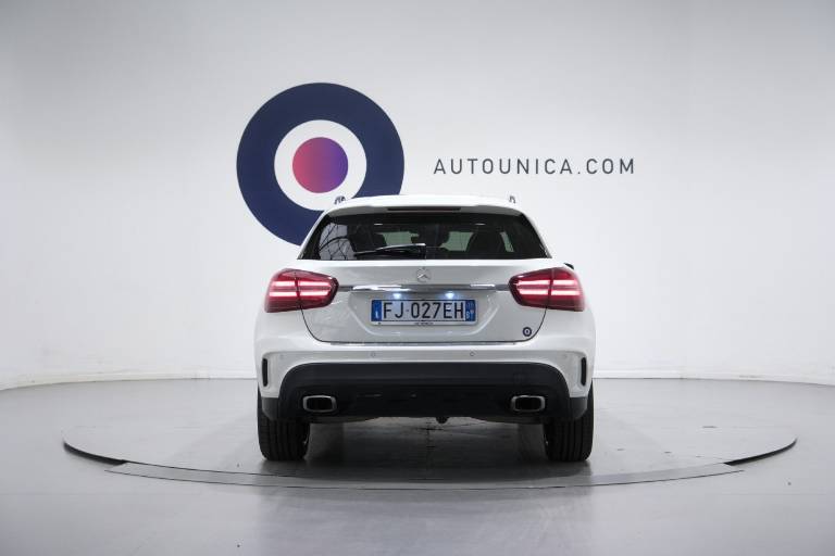 MERCEDES-BENZ GLA 220 15