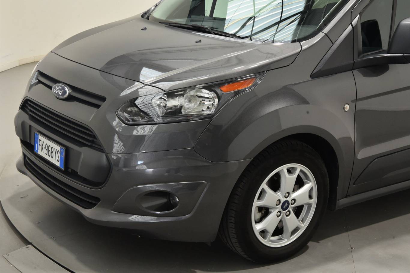 FORD Tourneo Connect 33
