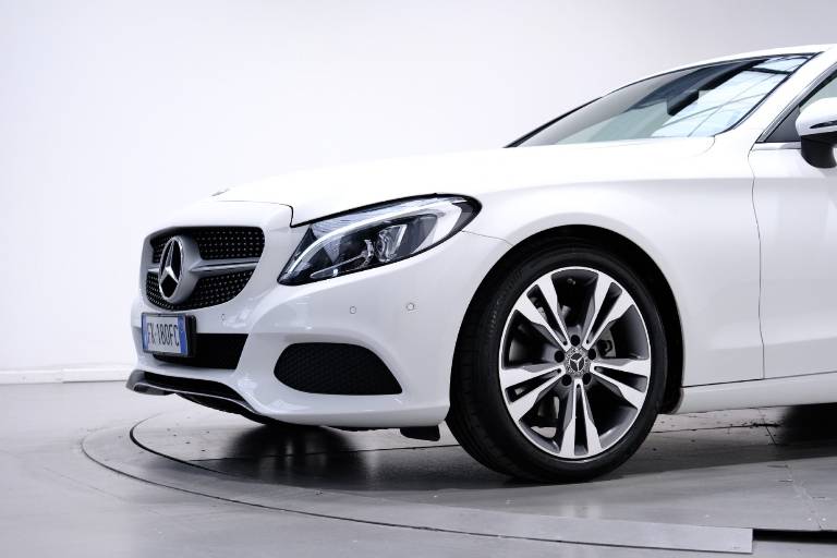 MERCEDES-BENZ C 220 52