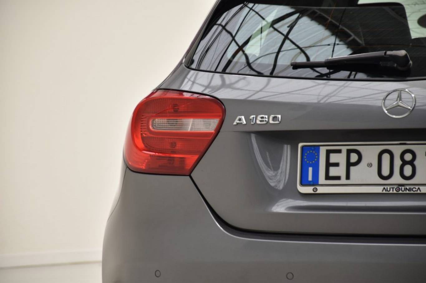 MERCEDES-BENZ A 180 59