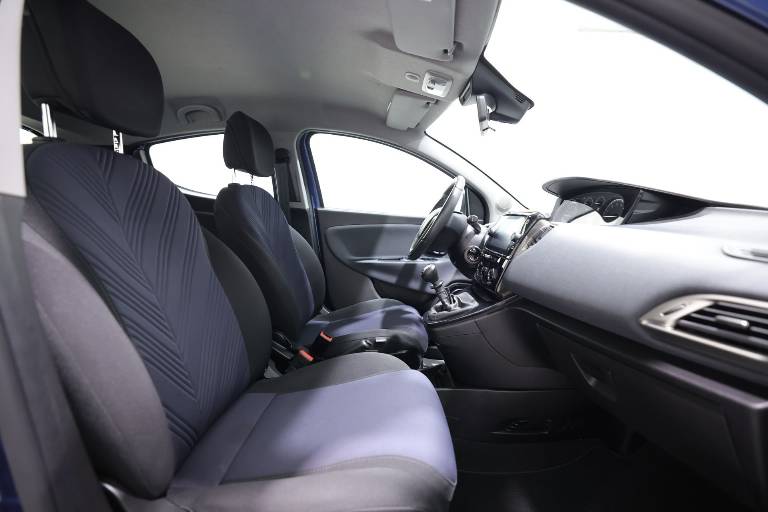 LANCIA Ypsilon 41
