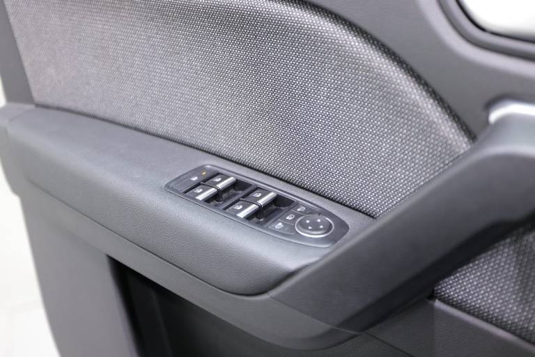 RENAULT Captur 33
