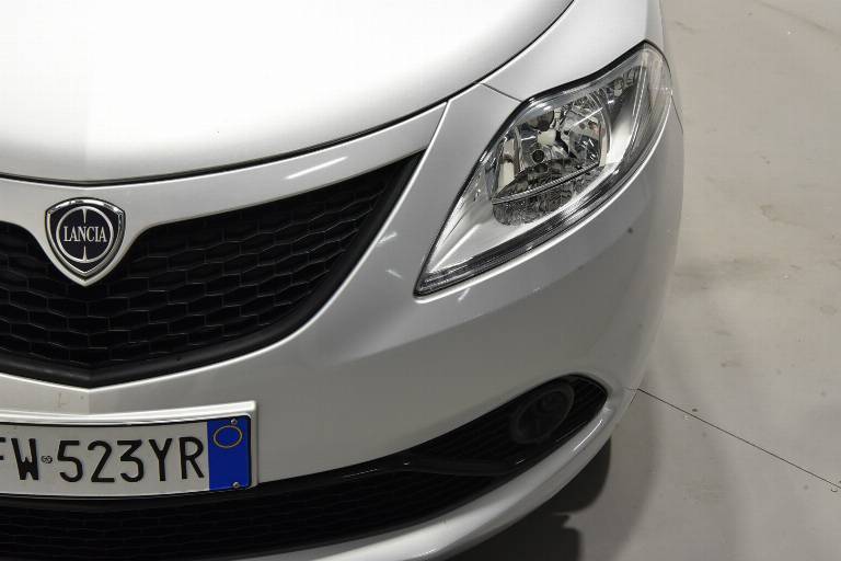 LANCIA Ypsilon 15