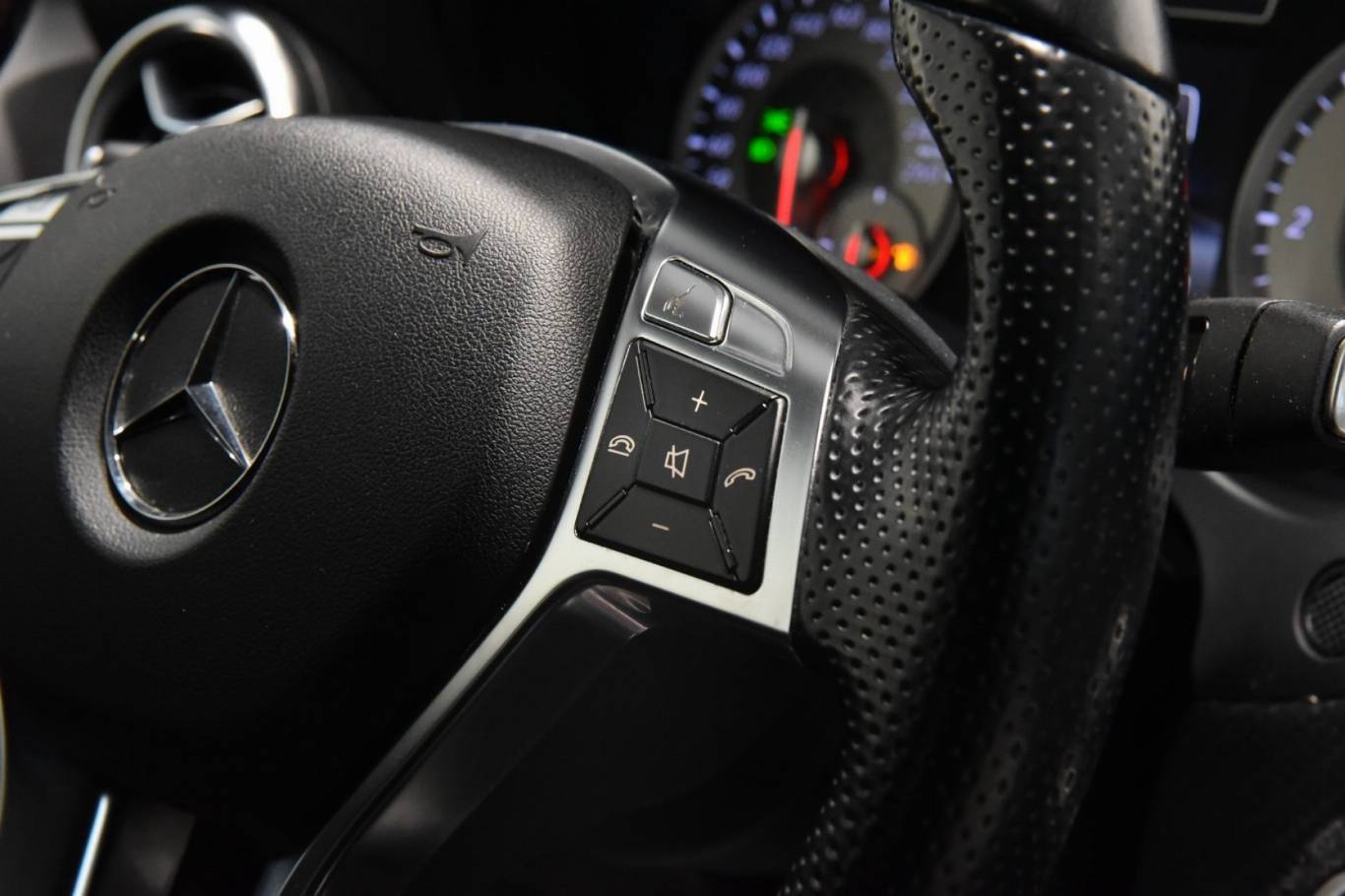 MERCEDES-BENZ A 180 20