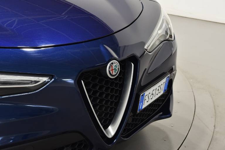 ALFA ROMEO Stelvio 36