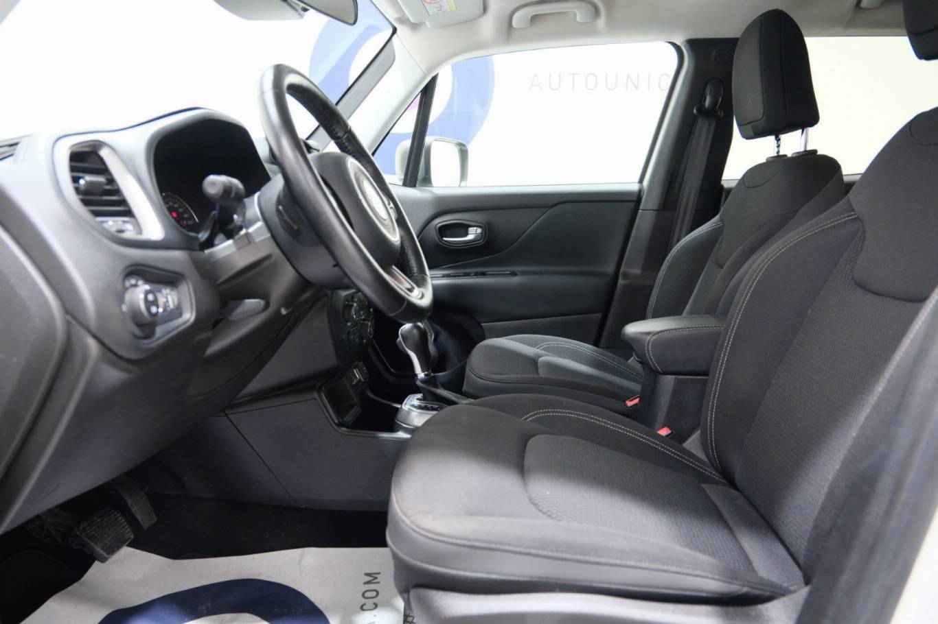 JEEP Renegade 21