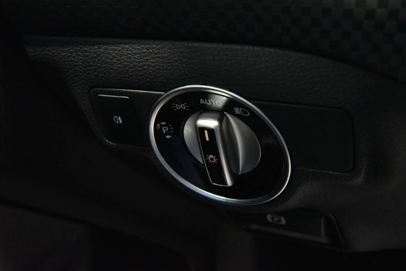 MERCEDES-BENZ A 180 26