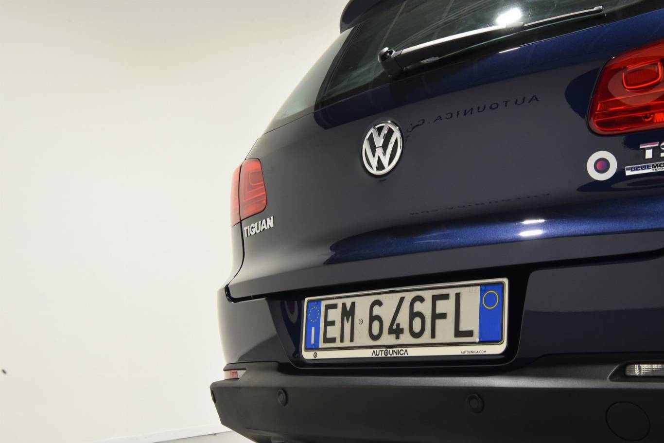 VOLKSWAGEN Tiguan 64