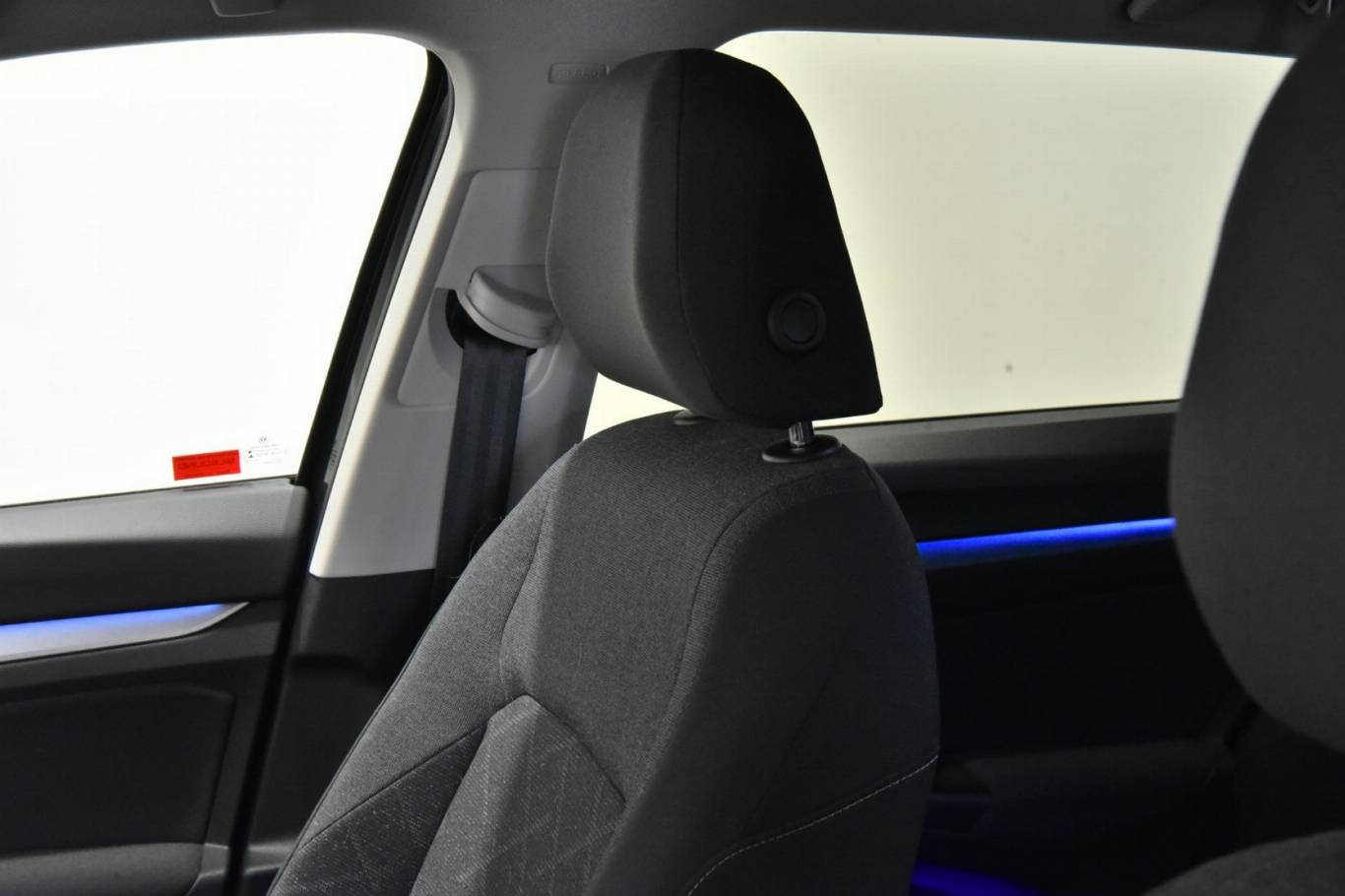 VOLKSWAGEN Golf Variant 3