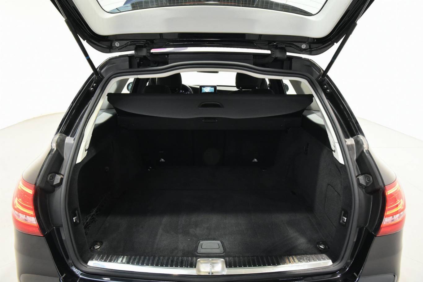 MERCEDES-BENZ C 220 11