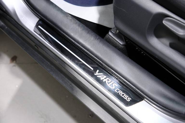 TOYOTA Yaris Cross 62