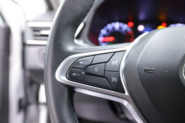RENAULT Clio 21