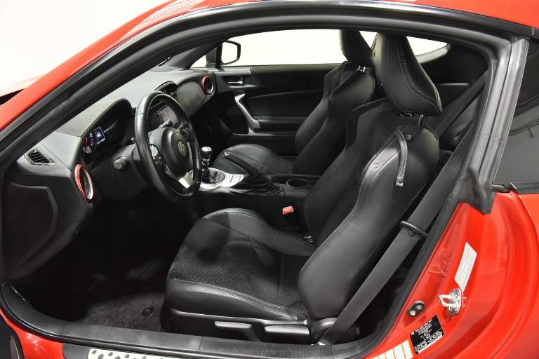 TOYOTA GT86 4
