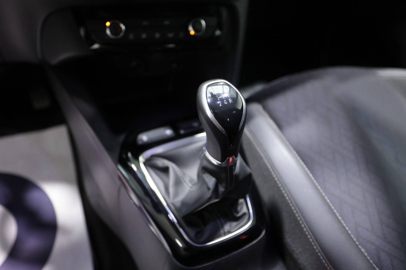 OPEL Corsa 28