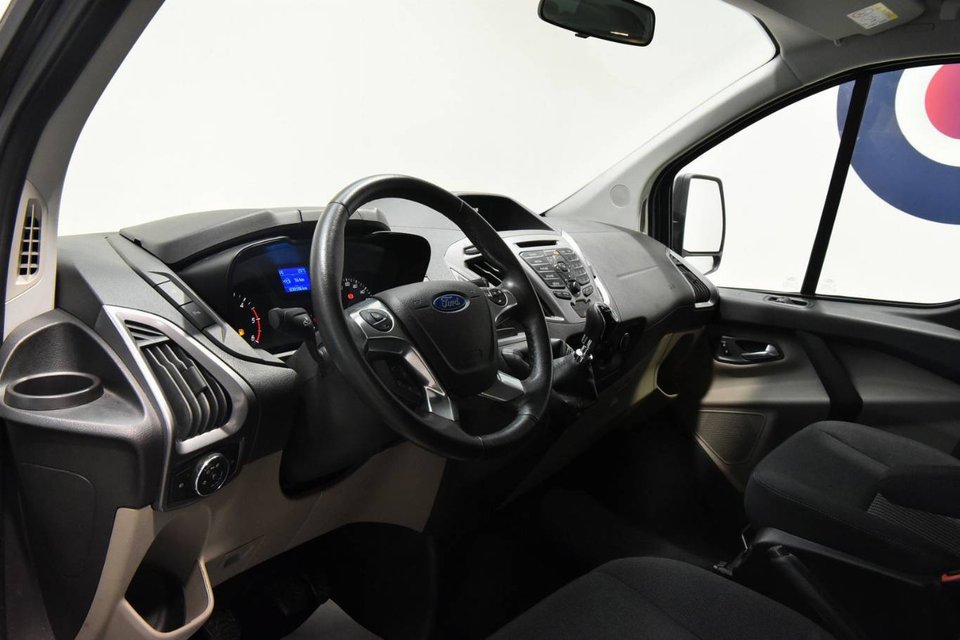 FORD Tourneo Custom 3
