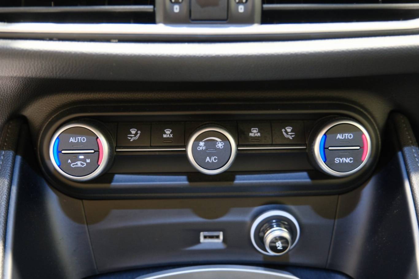 ALFA ROMEO Stelvio 26