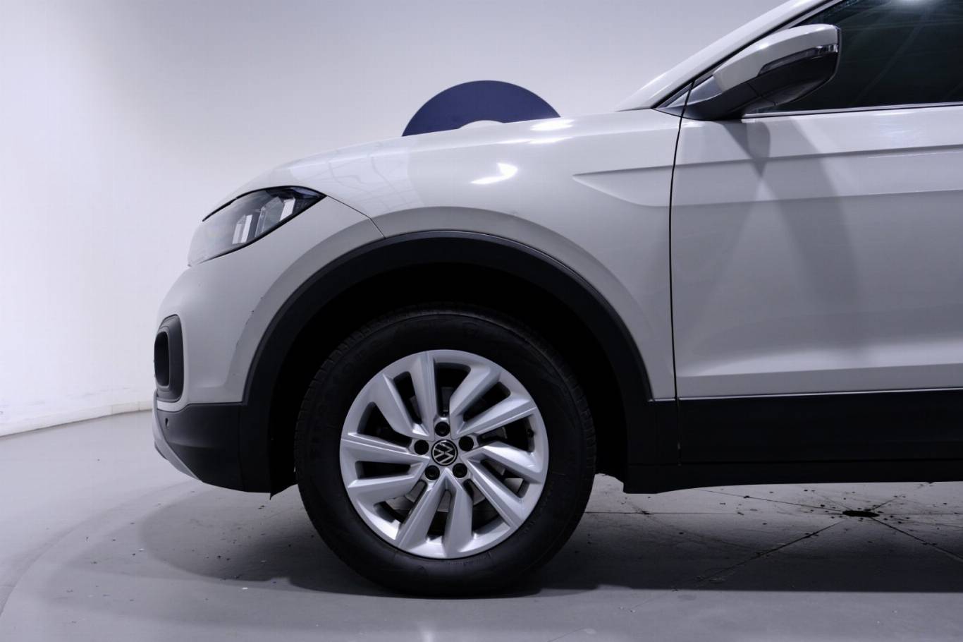 VOLKSWAGEN T-Cross 11