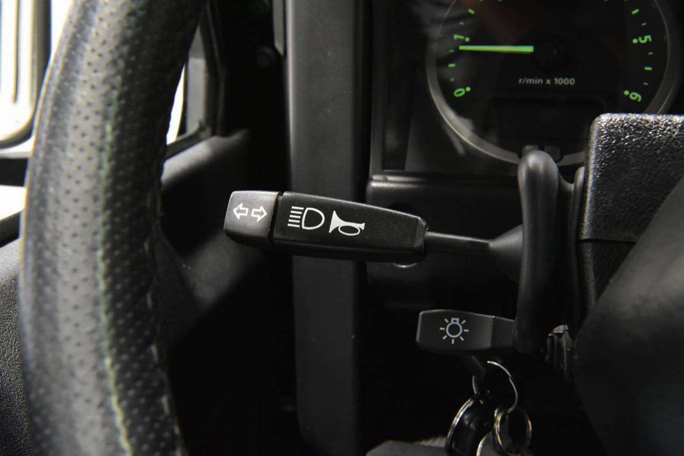 LAND ROVER Defender 24