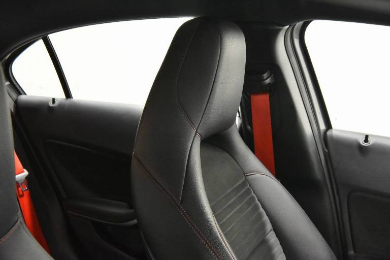 MERCEDES-BENZ A 45 AMG 41