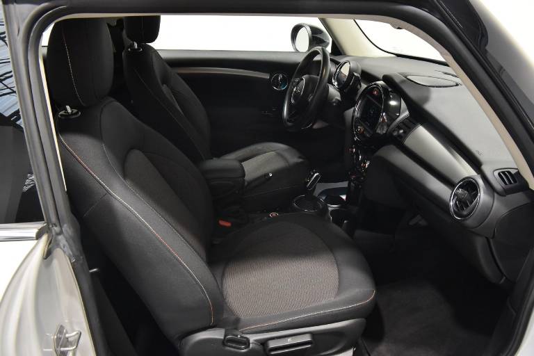 MINI Cooper D 29