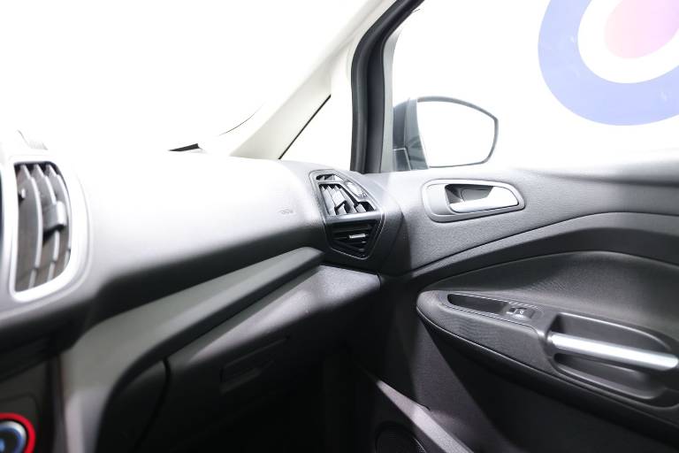 FORD C-Max 34