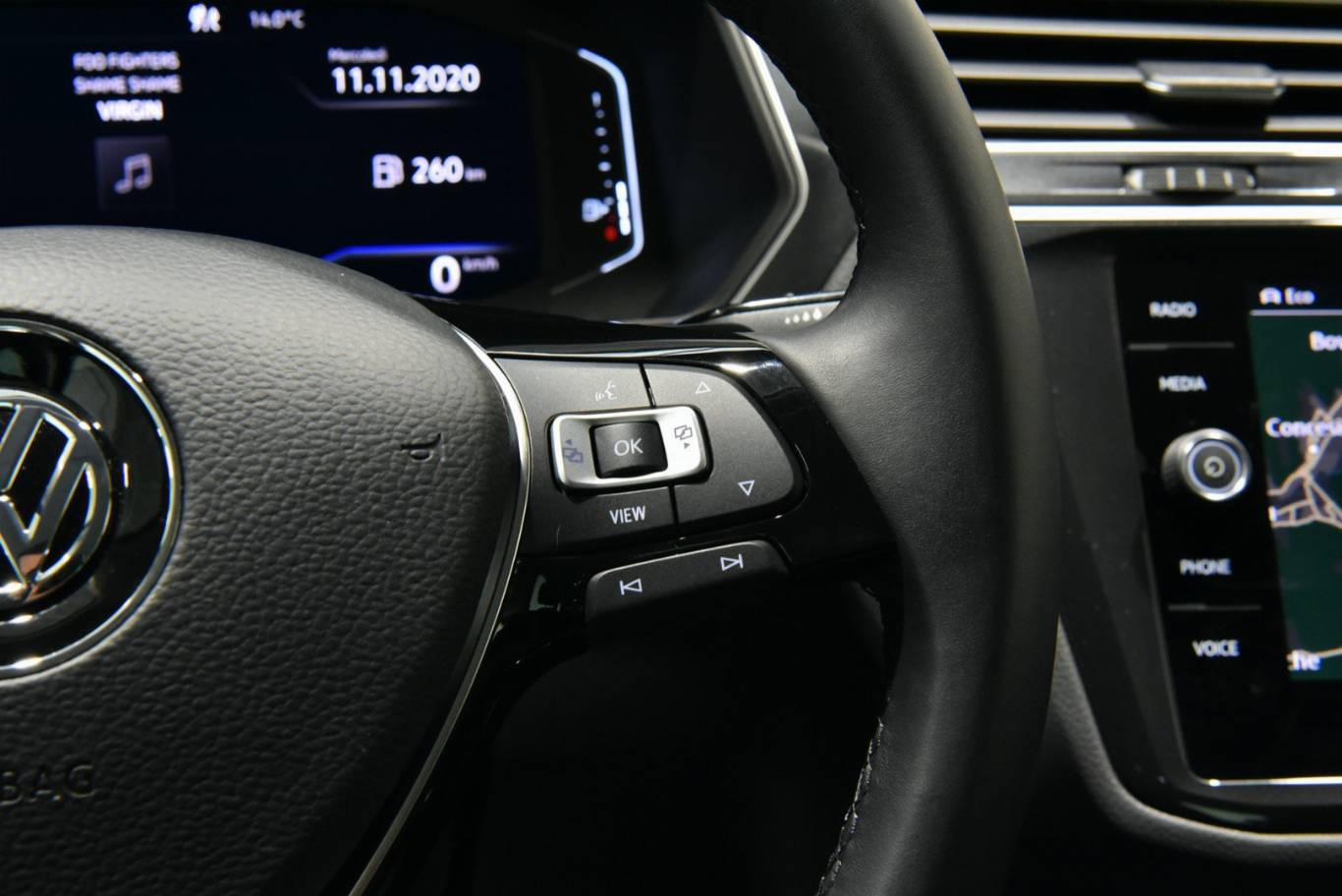 VOLKSWAGEN Tiguan 26