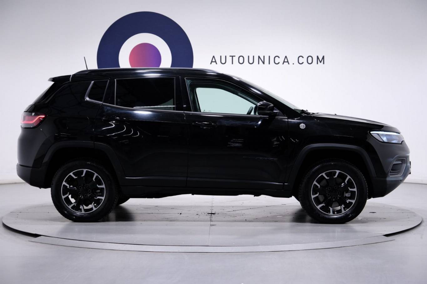 JEEP Compass 4