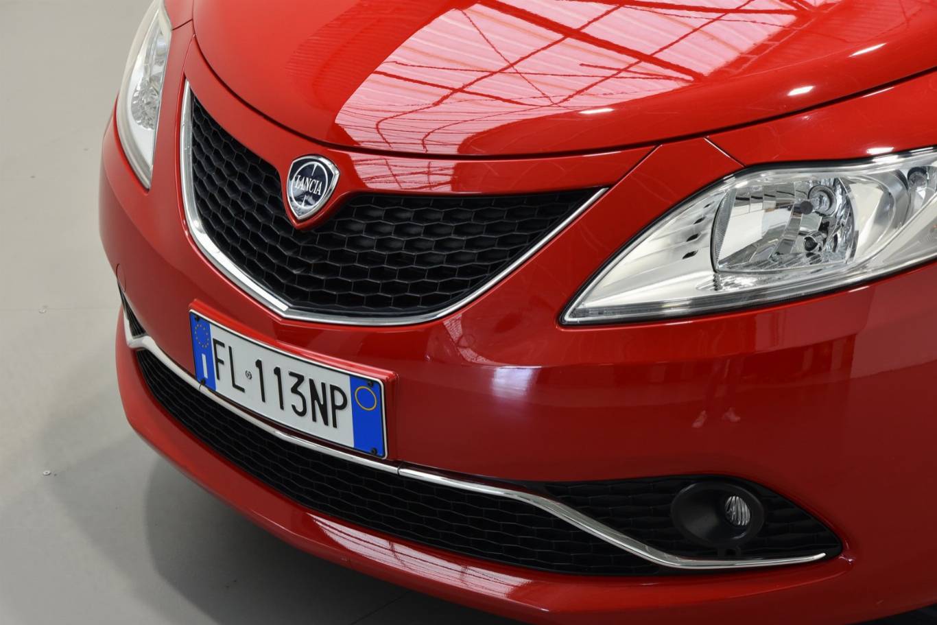 LANCIA Ypsilon 48