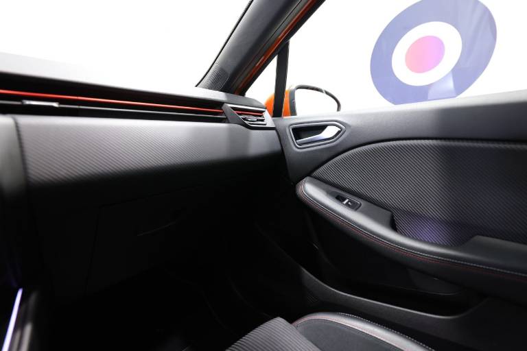 RENAULT Clio 32
