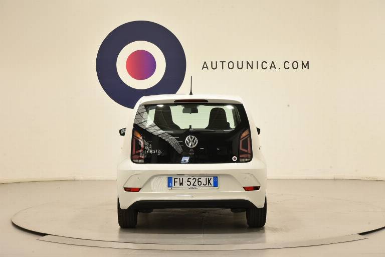 VOLKSWAGEN Up! 6