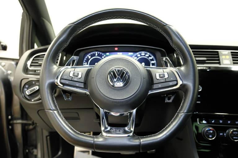 VOLKSWAGEN Golf GTD 7