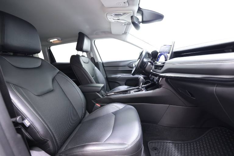 JEEP Compass 46