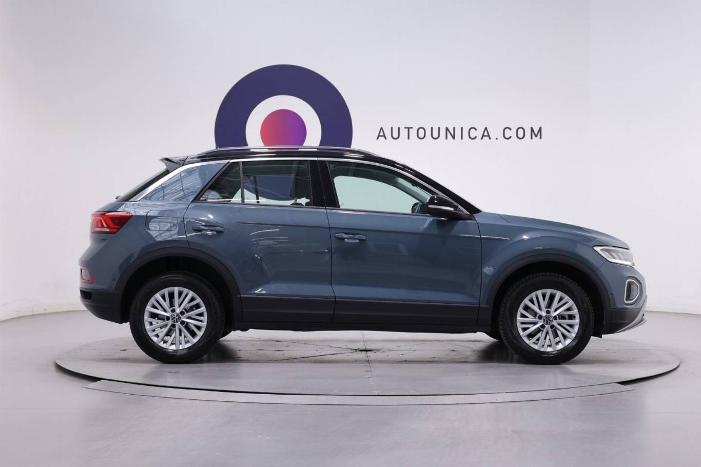 VOLKSWAGEN T-Roc 4